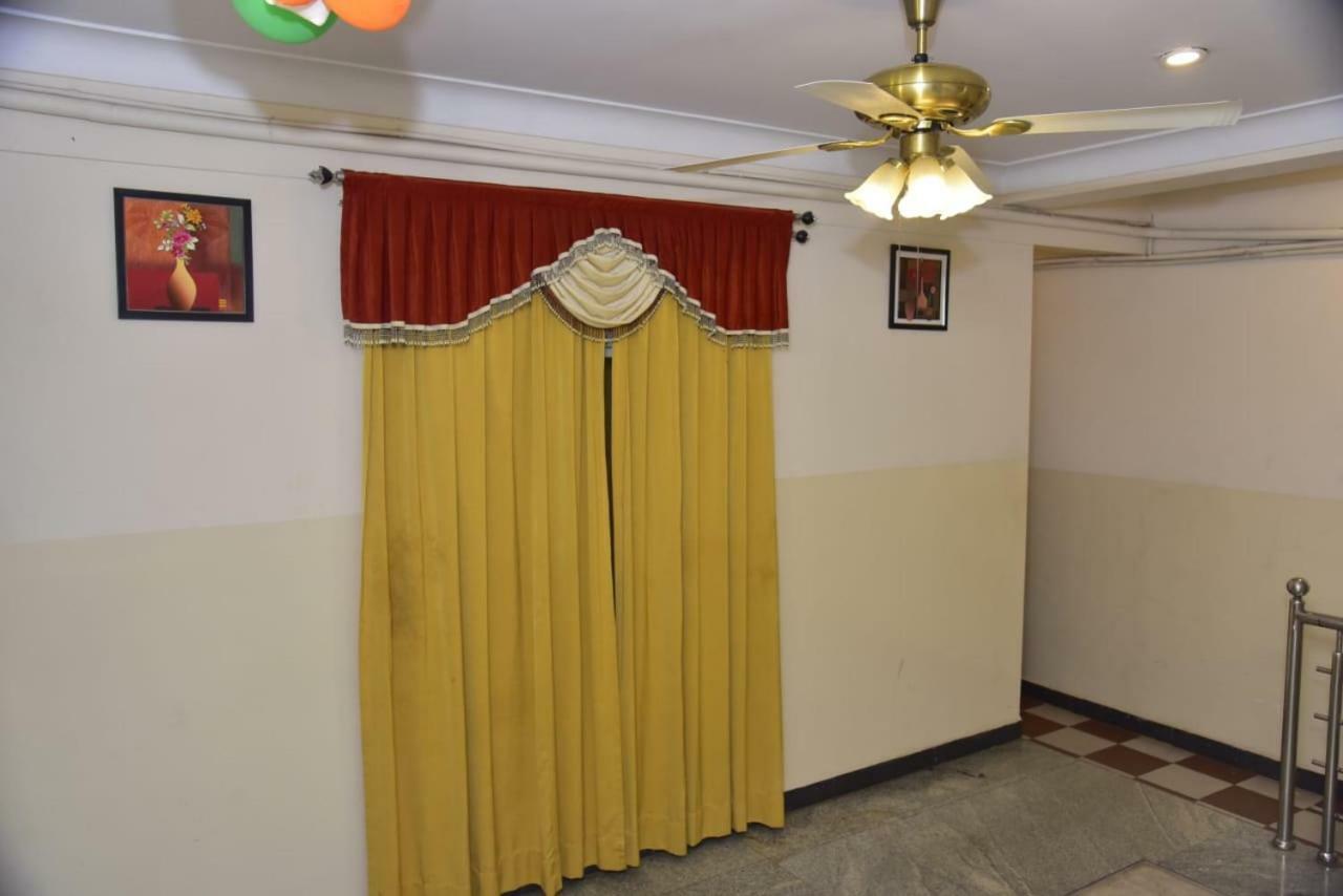 Raj Residency Hotel Mysore Bagian luar foto